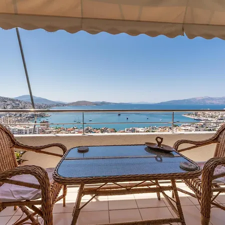 Apartment Sea View Getaway Sarande