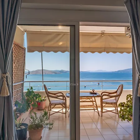Sea View Getaway Apartment Sarande