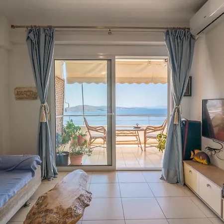 Sea View Getaway Apartment Sarande
