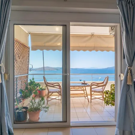 Sea View Getaway Apartment