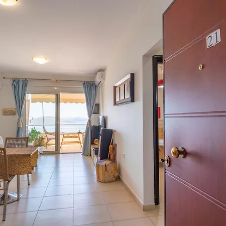 Sea View Getaway Sarande